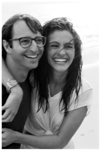 herb-and-a-soaking-wet-julia-roberts-between-shots-malibu-ca-1990